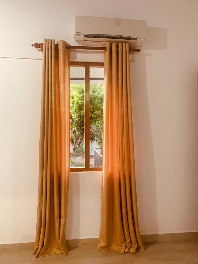 Jungle City Hostel ガル エクステリア 写真