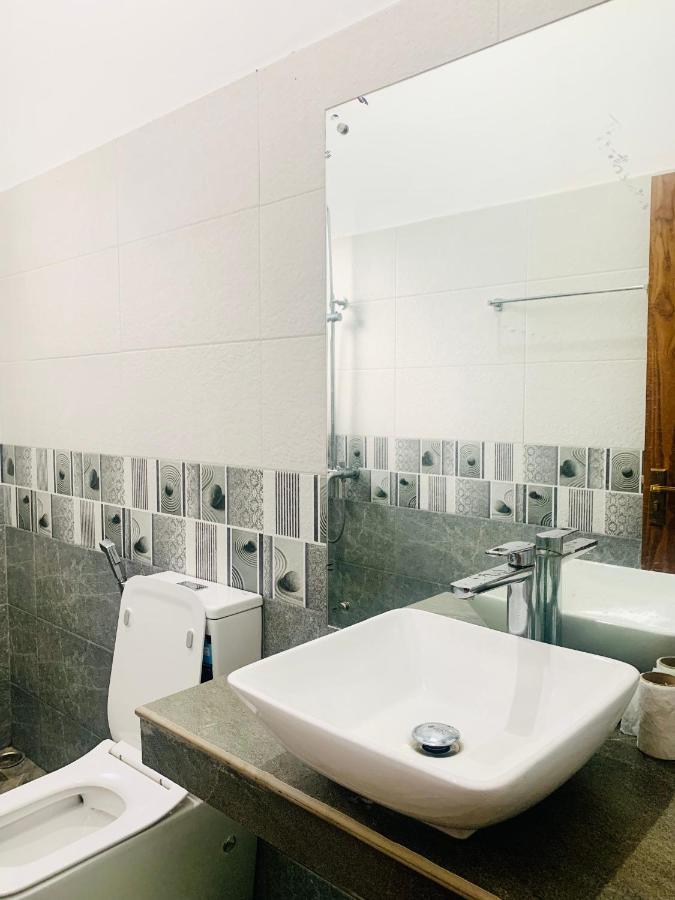 Jungle City Hostel ガル エクステリア 写真