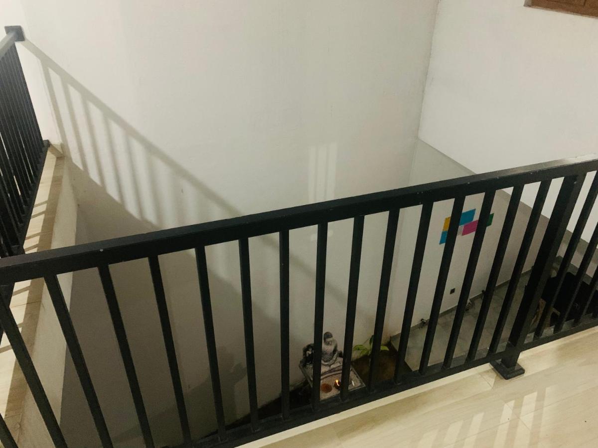 Jungle City Hostel ガル エクステリア 写真